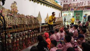 Study Wisata ke Museum Gubuk Wayang dan Kampung Coklat Mojokerto